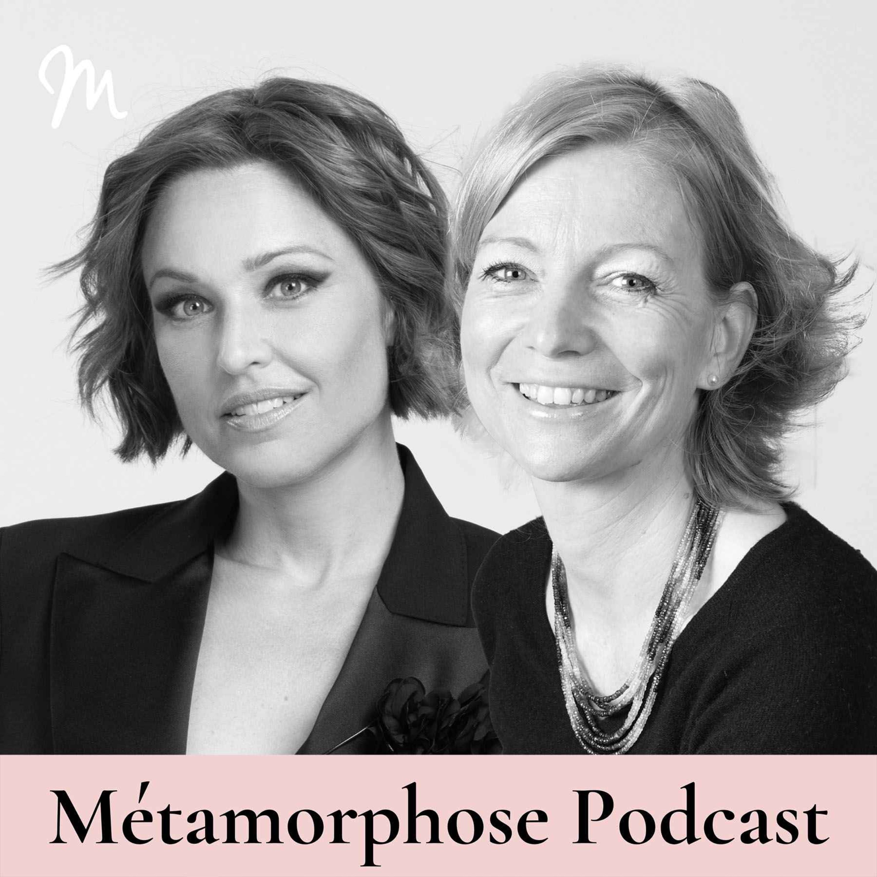 Laden Sie das Video: Podcast Métamorphose Anne Ghesquière : Se réinventer en écoutant son intuition avec Natasha St Pier et Valérie Demars